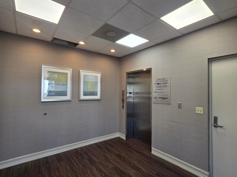 More Photos Of 4889 S Congress Ave, Lake Worth Medical For Sale
