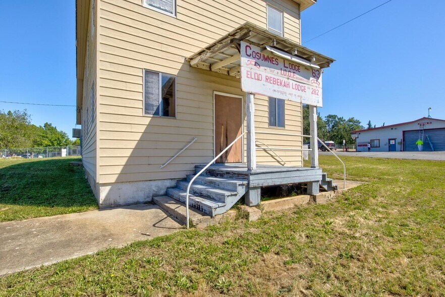 More Photos Of 7672 S Shingle Rd, Shingle Springs General Retail For Sale