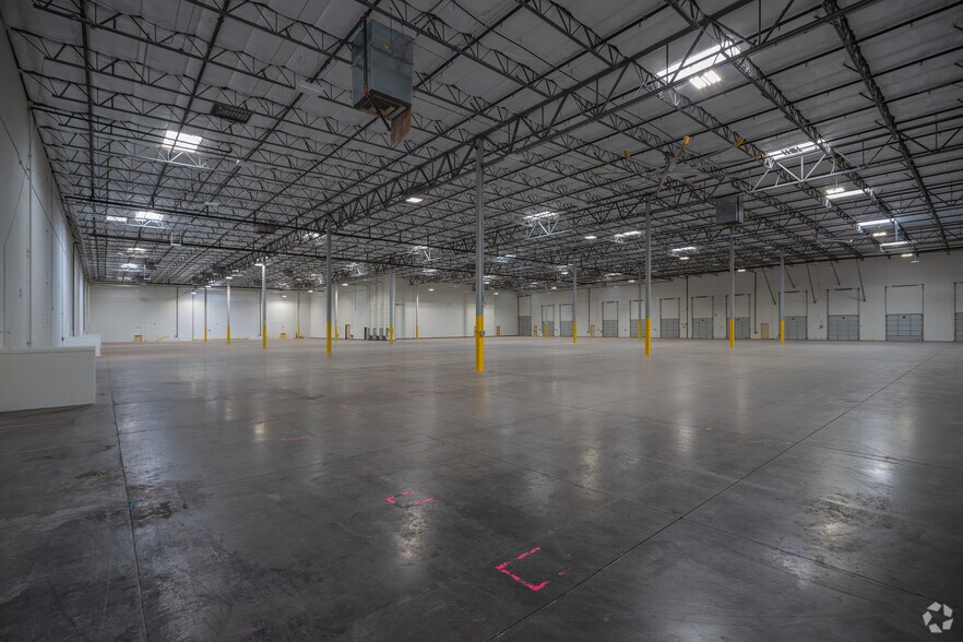 More Photos Of 8601 W Jefferson St, Tolleson Warehouse For Lease