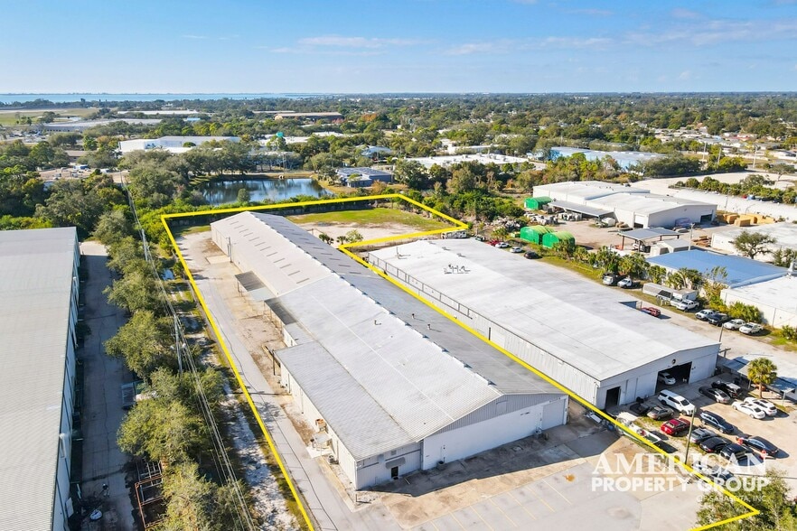 More Photos Of 1227-1231 Hardin Ave, Sarasota Warehouse For Sale