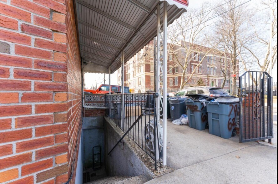 More Photos Of 7962 68th Ave, Middle Village Apartments For Sale