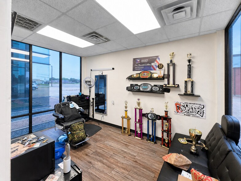 More Photos Of 4104 Houston Hwy, Victoria General Retail For Sale