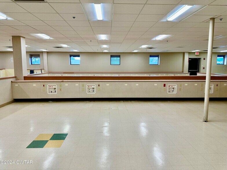 More Photos Of 2214 Osborne St, Humboldt Medical For Sale