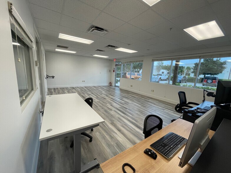 More Photos Of 6457 Hazeltine National Dr, Orlando Warehouse For Sale