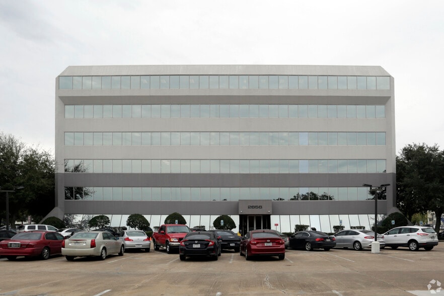 More Photos Of 2656 S Loop W, Houston Office For Lease