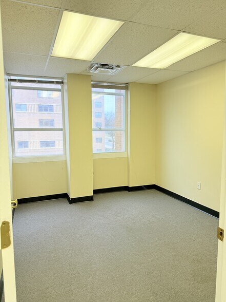 More Photos Of 731 James St, Syracuse Office Residential For Lease