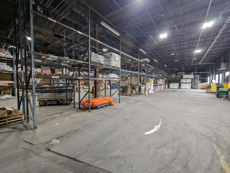 More Photos Of 6100 Centennial Blvd, Nashville Warehouse For Lease