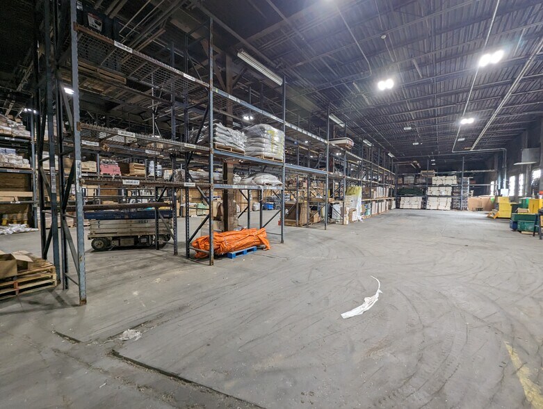 More Photos Of 6100 Centennial Blvd, Nashville Warehouse For Lease