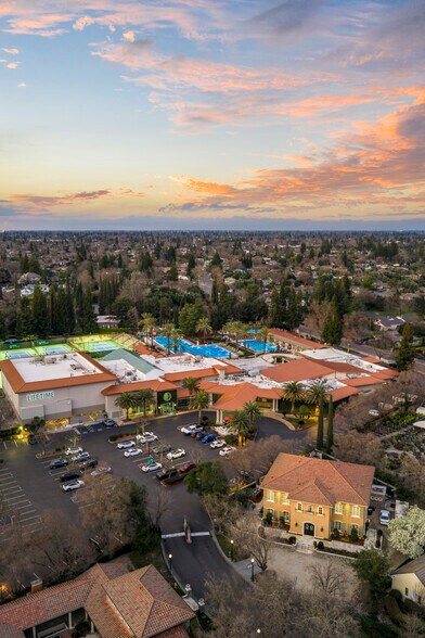More Photos Of 1210 Arden Hills Ln, Sacramento Specialty For Sale