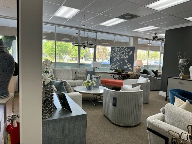 More Photos Of 16824 Gunn Hwy, Odessa Storefront Retail Office For Lease