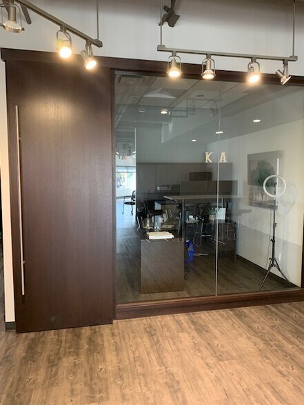 More Photos Of 15 Carlton Dr, St. Albert Flex For Sale