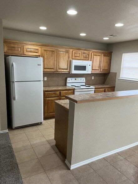Primary Photo Of 2990 Spring St, Catoosa Specialty For Sale
