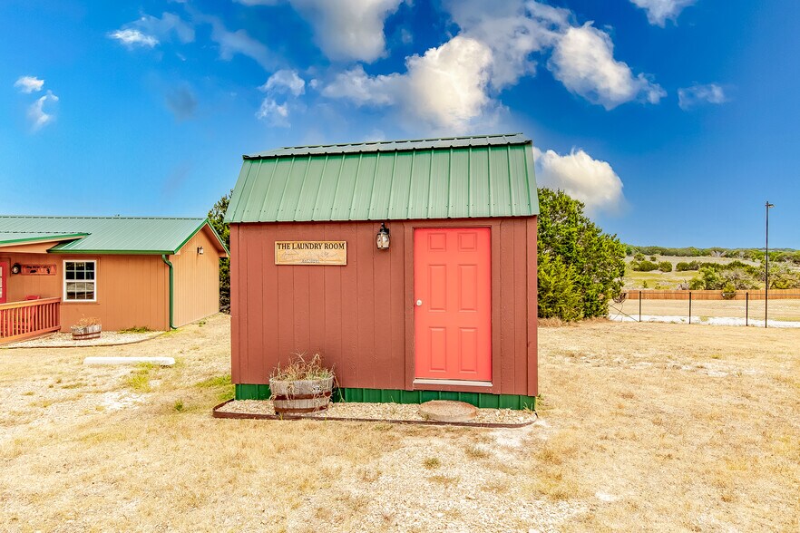 More Photos Of 200 King Ranch Rd, Gatesville Specialty For Sale