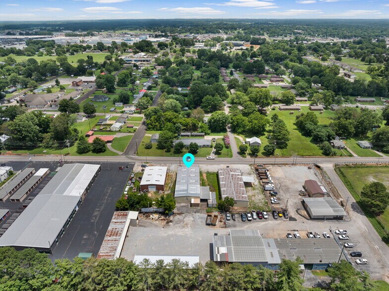 More Photos Of 1107 Buffalo Rd, Lawrenceburg Service For Sale