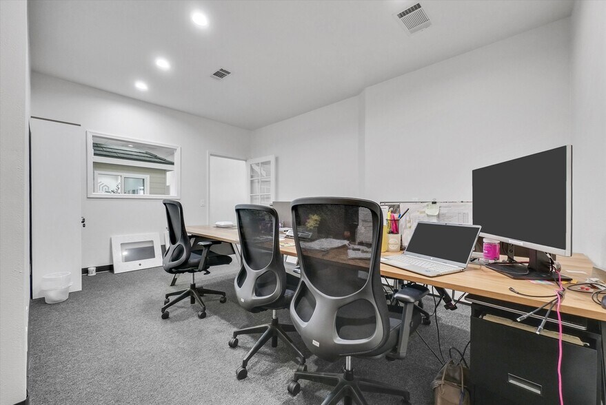 More Photos Of 3501 Hart Ave, Rosemead Office For Lease