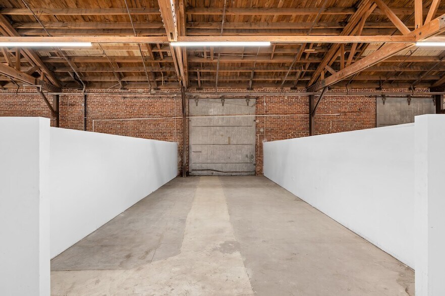 More Photos Of 707 E 7th St, Los Angeles Manufacturing For Lease