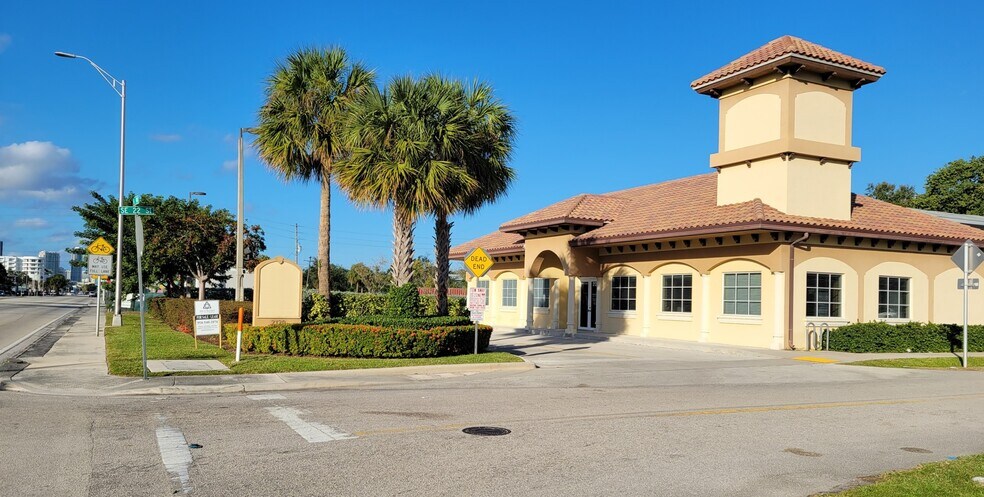 Primary Photo Of 2120 S Federal Hwy, Fort Lauderdale Bank For Lease