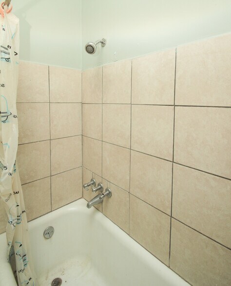 More Photos Of 2035 E Allegheny Ave, Philadelphia Apartments For Sale