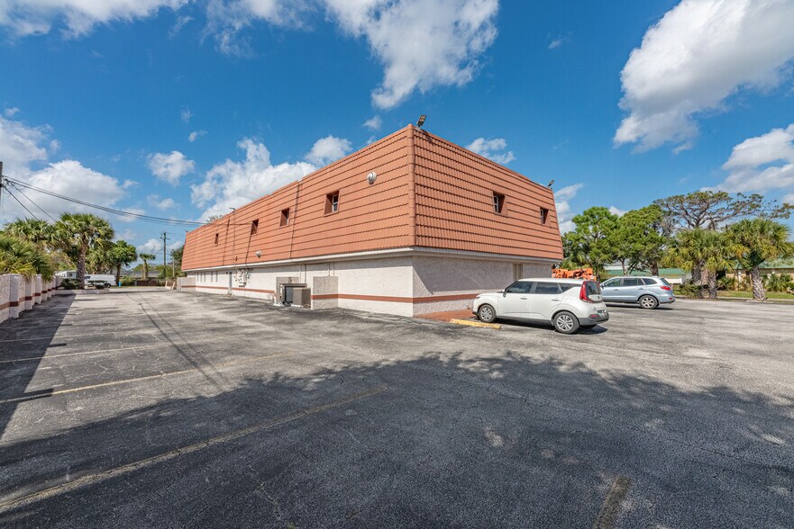 More Photos Of 255 Fortenberry Rd, Merritt Island Medical For Sale