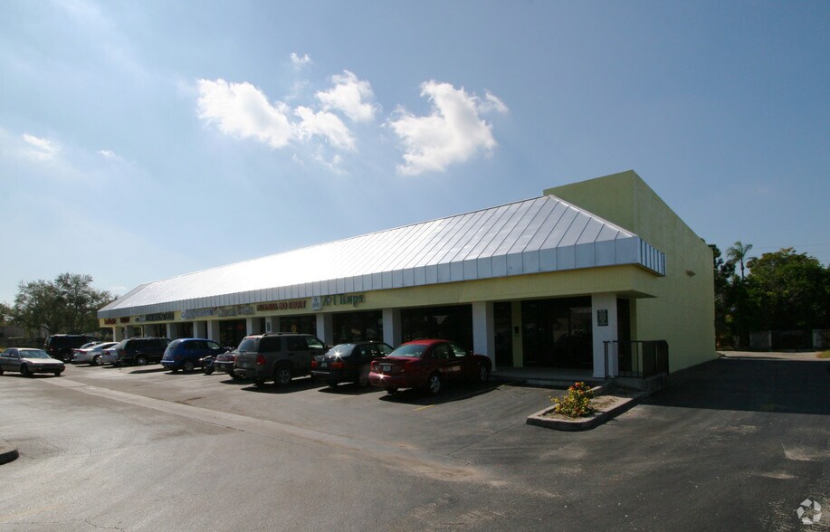 More Photos Of 5852-5872 14th St W, Bradenton Unknown For Lease