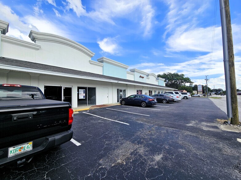 More Photos Of 999 Blanding Blvd, Orange Park Unknown For Lease