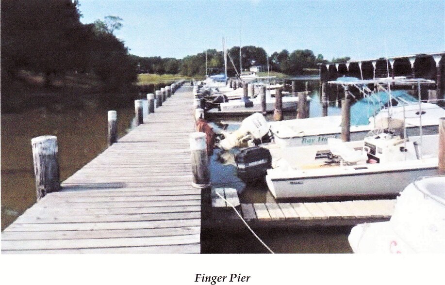 More Photos Of 277 Harbor View Cir, Colonial Beach Marina For Sale