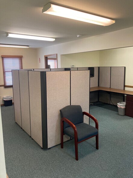 More Photos Of 260 US Highway 202/31, Flemington Office For Sale