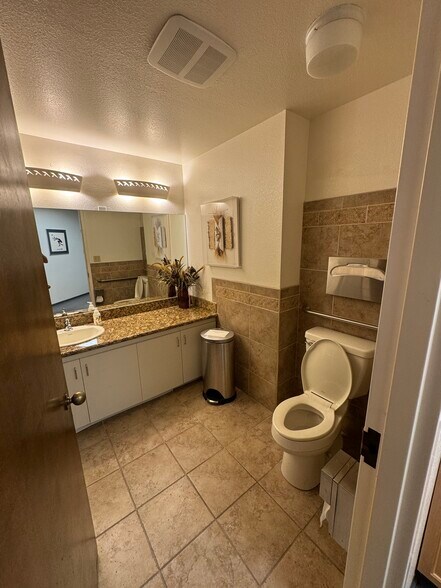 More Photos Of 319 Lennon Ln, Walnut Creek Office For Sale