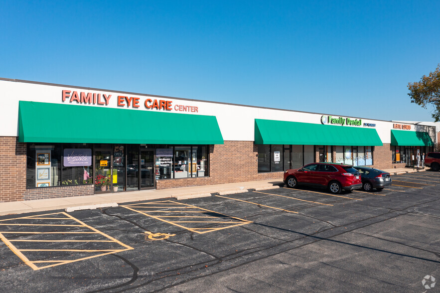 Primary Photo Of 2-12 E Devon Ave, Elk Grove Village General Retail For Lease