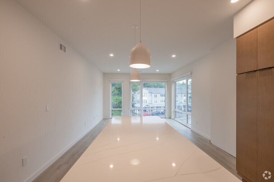 More Photos Of 44 Springside Ave, Arlington Apartments For Lease