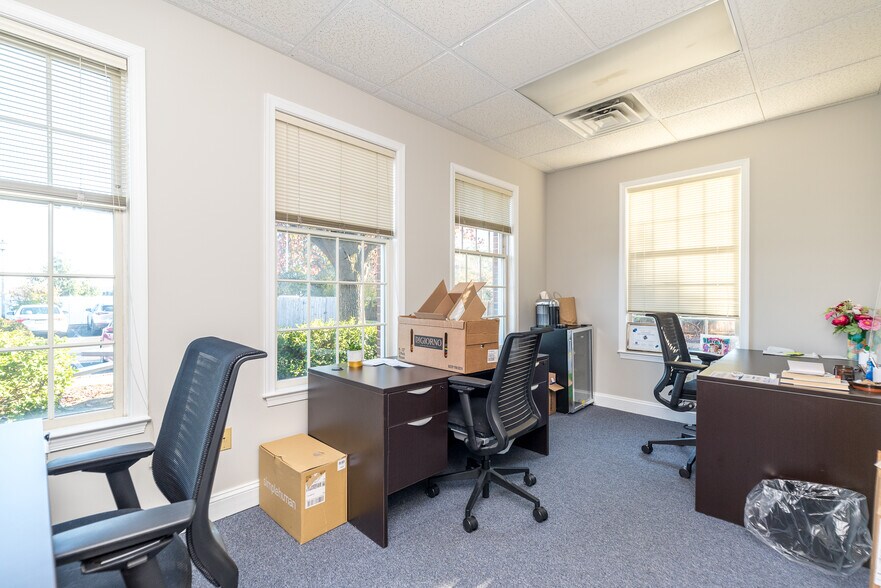 More Photos Of 600 E Main St, Lansdale Office Residential For Sale