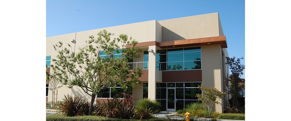 More Photos Of 791 Chambers Ln, Simi Valley Manufacturing For Lease