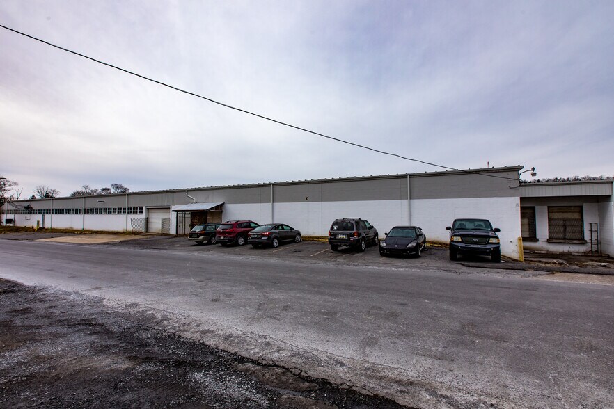 More Photos Of 899 Maple St, Lock Haven Manufacturing For Lease