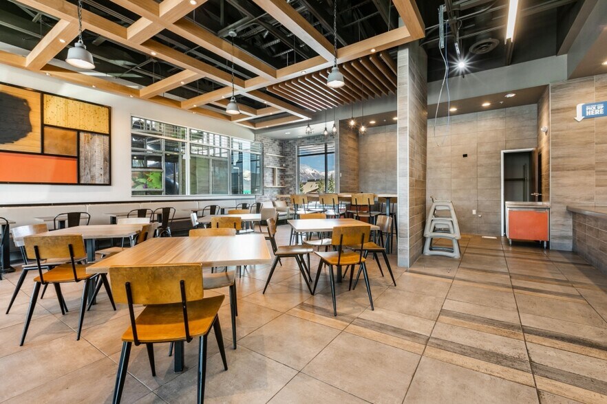 More Photos Of 191 E Gateway Dr, Heber City Fast Food For Sale