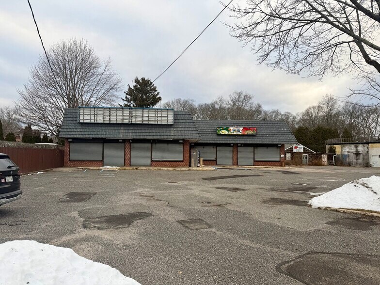 More Photos Of 2800 Montauk Hwy, Brookhaven Service Station For Sale