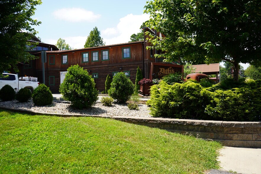 More Photos Of 1817 Jh Obryan Ave, Grand Rivers Storefront Retail Residential For Sale