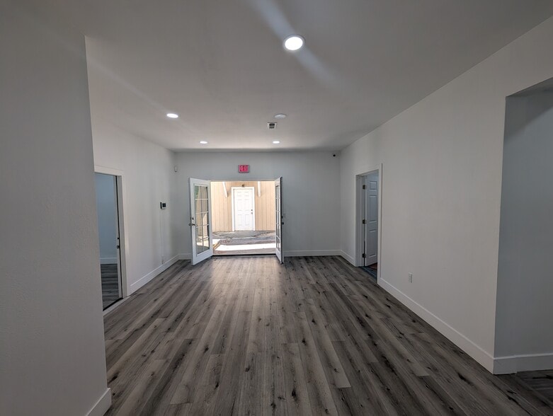 More Photos Of 2368 Pacheco Blvd, Martinez Storefront Retail Office For Sale