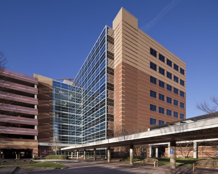 More Photos Of 1918 Randolph Rd, Charlotte Medical For Lease