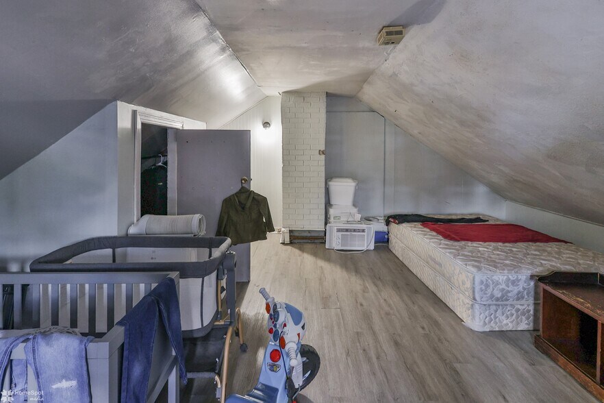 More Photos Of 902 W Wilkes Barre St, Easton Apartments For Sale