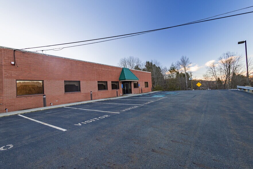 More Photos Of 120 Sunrise Ave, Honesdale Medical For Lease