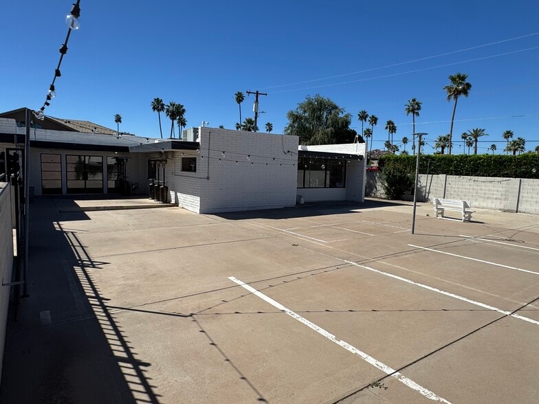 More Photos Of 2928 N 67th St, Scottsdale Storefront For Lease