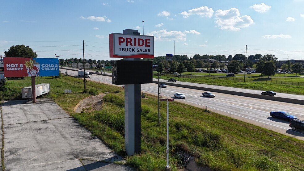 More Photos Of 2827 N Eastgate Ave, Springfield Land For Lease