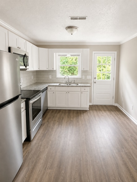 More Photos Of 331 Temple St, Lexington Apartments For Sale