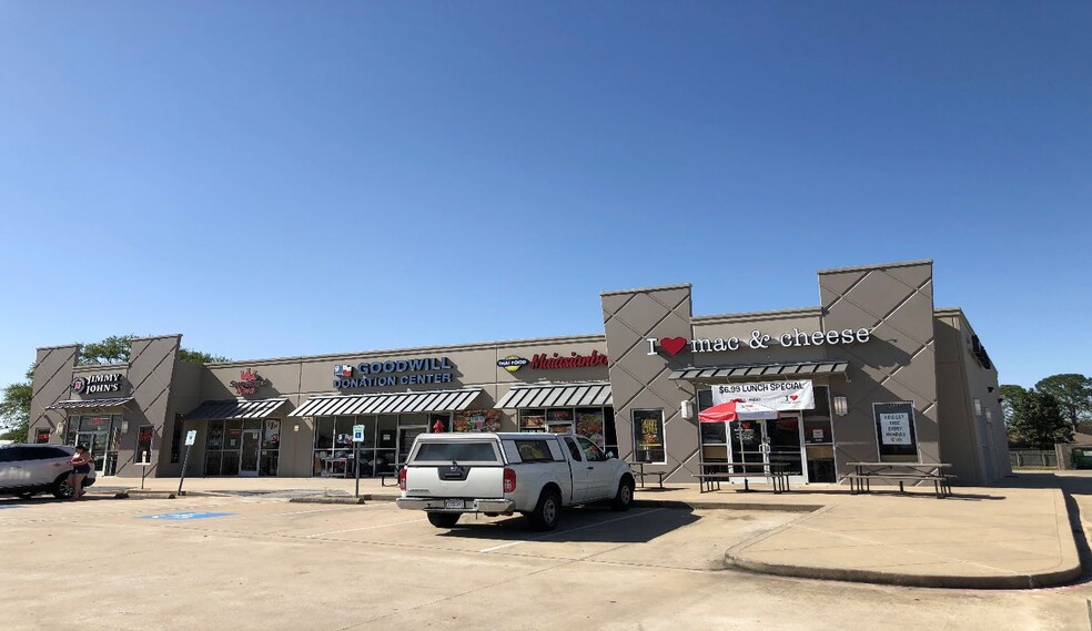 Primary Photo Of 8015 Spencer Hwy, Deer Park Storefront For Lease