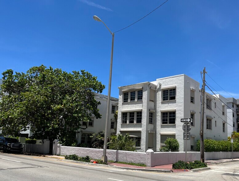 More Photos Of 3624 Collins Ave, Miami Beach Apartments For Sale