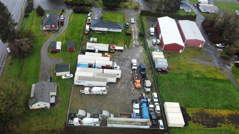 More Photos Of 711 NE 189th St, Ridgefield Distribution For Sale
