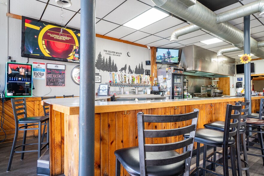 More Photos Of 116 Main St, Cornell Bar For Sale