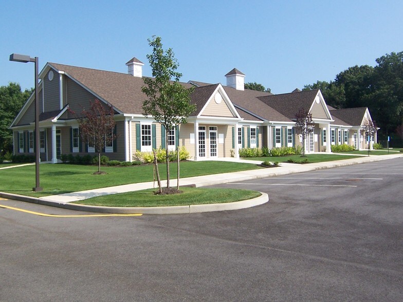 More Photos Of 57 Southern Blvd, Nesconset Unknown For Lease