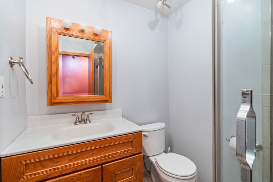 More Photos Of 1304 Hammond Ave, Superior Apartments For Sale