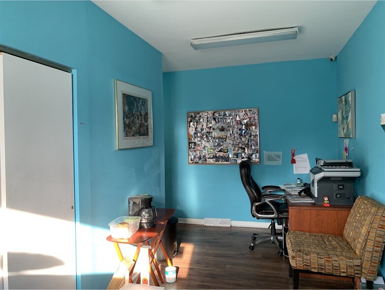 More Photos Of 2809 River Rd, Camden Medical For Sale